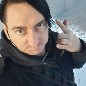 Meet your Posher, Loyd